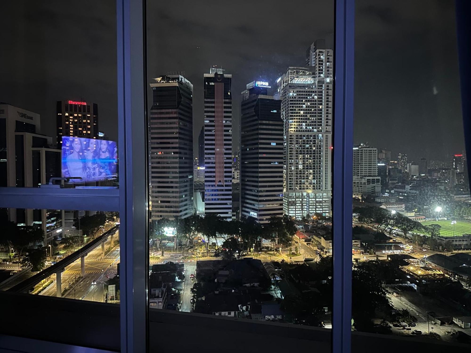 Platinum Klcc By Neptune House Куала-Лумпур Экстерьер фото